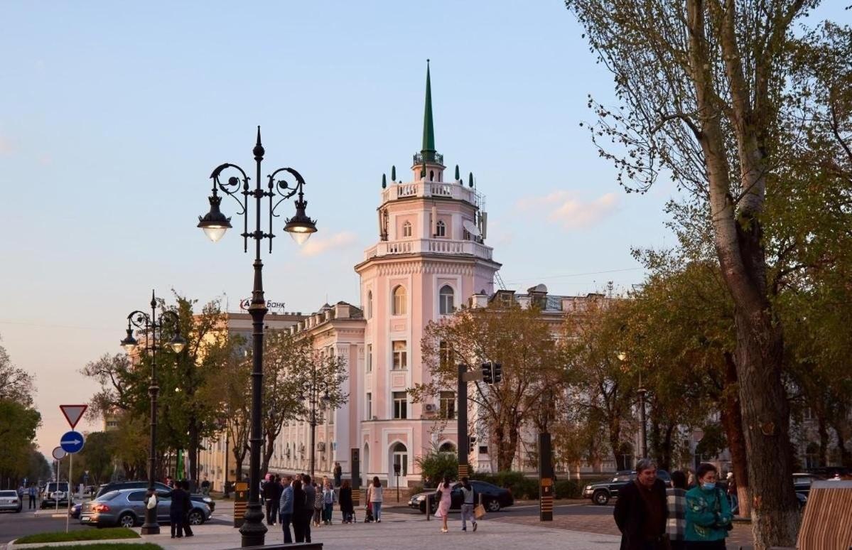 Nadezhda Apartments On Nayryzbay Batyr 63 Almaty Exterior photo